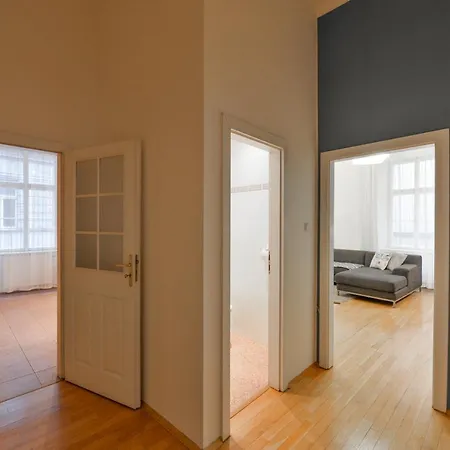 Apartment Old Town Square Apt